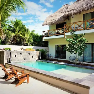 La Puerta Azul Beachfront - Adults Only Hotel